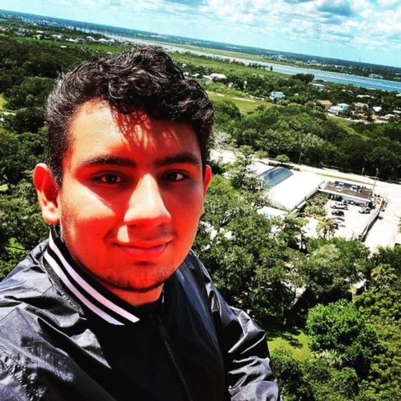 Meet your Posher, Kenneth - Picture 1 of 1